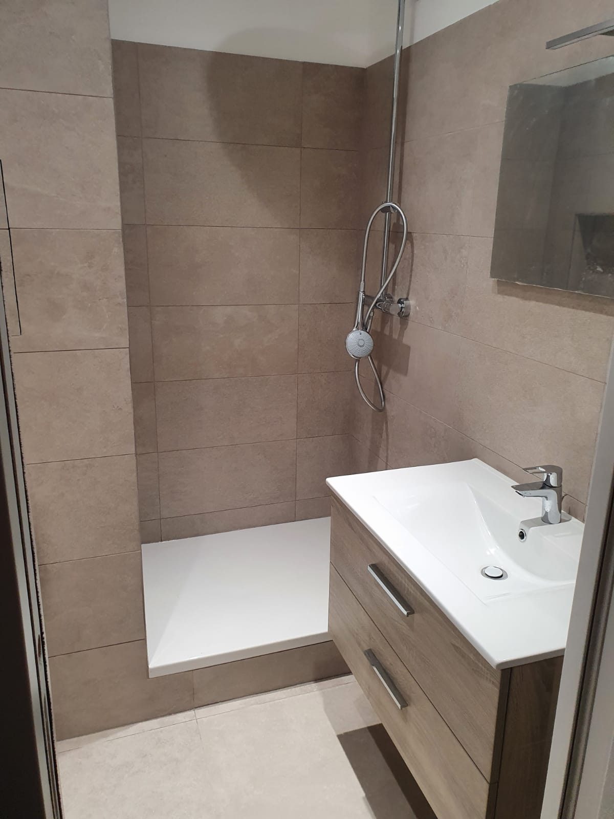 Après : salon lumineux - rénovation complète appartement Paris 12 rue Lasson