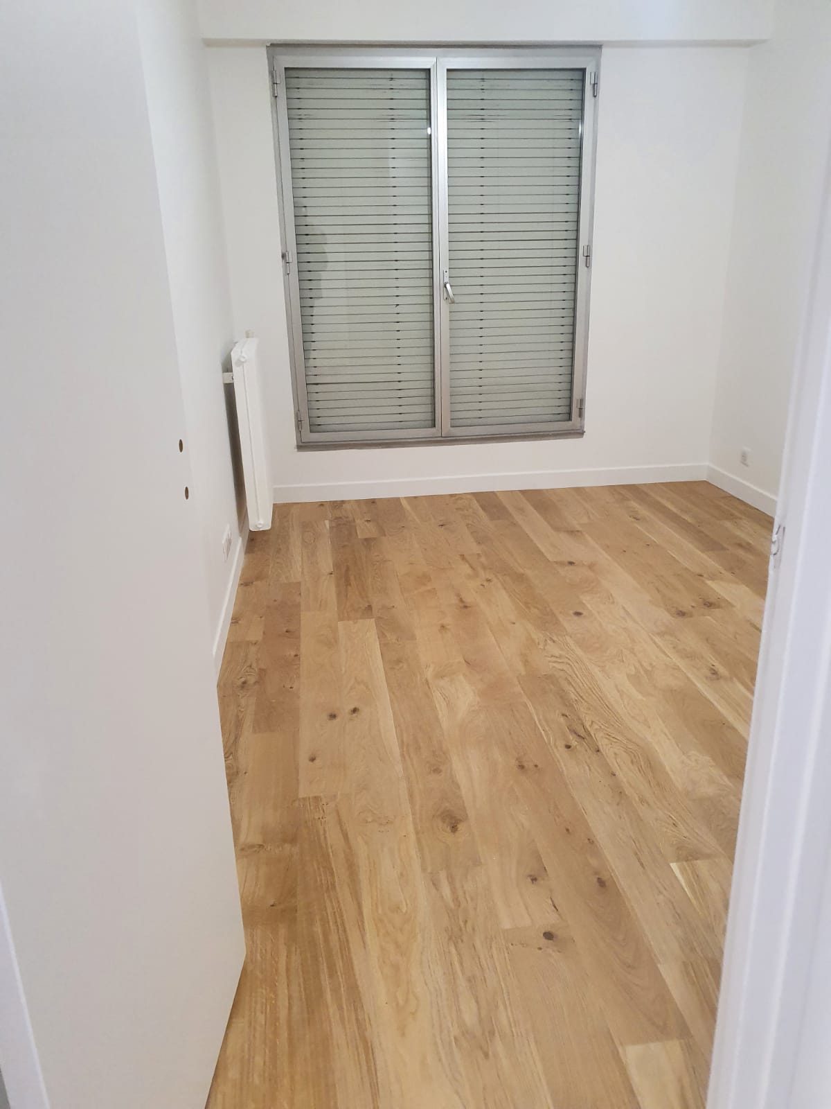 Après : détail de finition - rénovation complète appartement Paris 12 rue Lasson