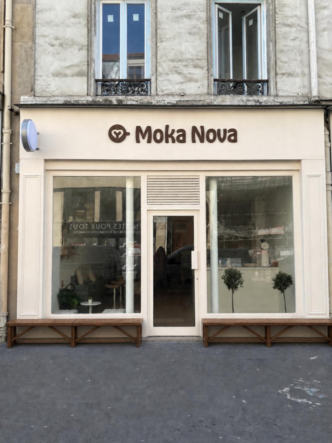 Façade Moka Nova rénovée Paris 12