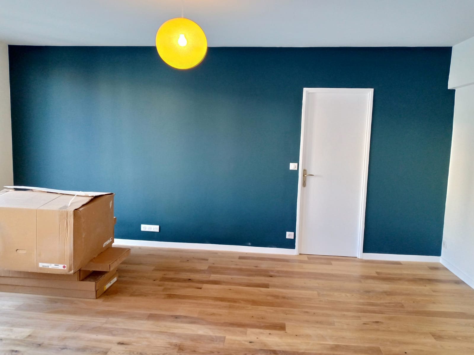 pièce principale et finitions après rénovation Paris 20
