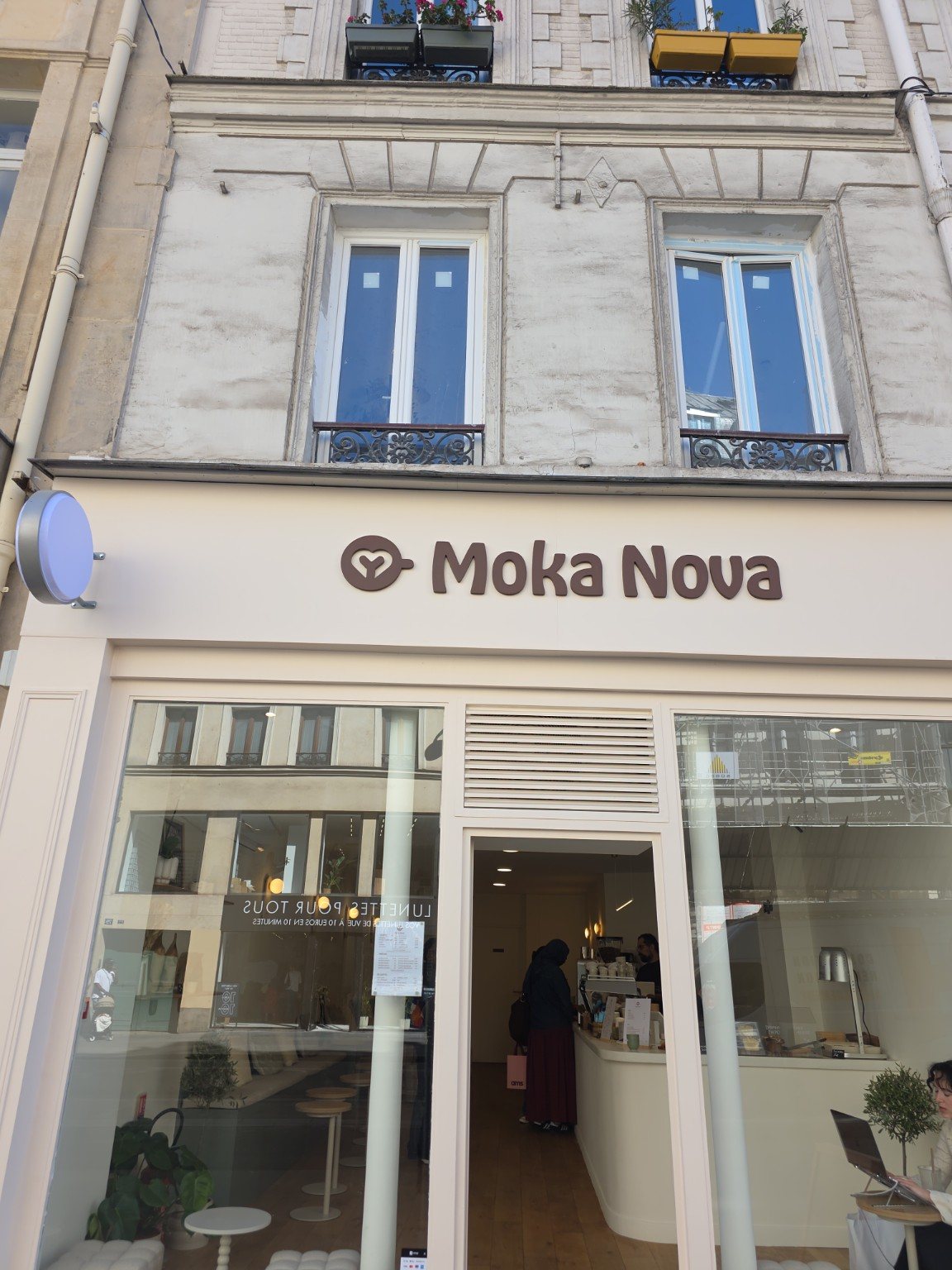 Façade finale du coffee shop Moka Nova Paris 12