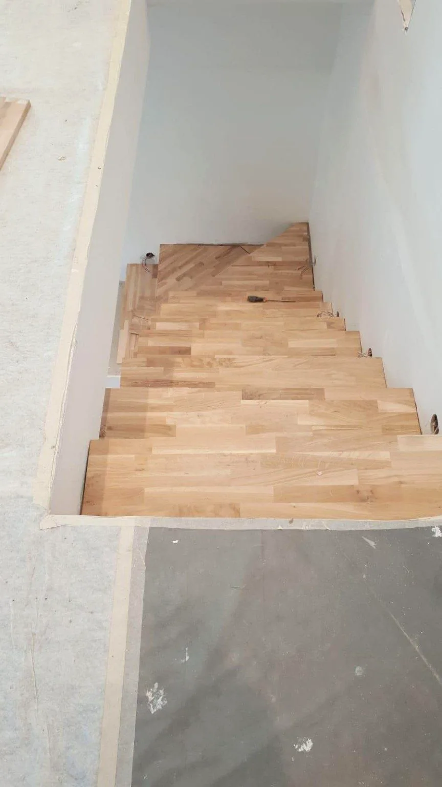 Escalier bois rénové et recréé
